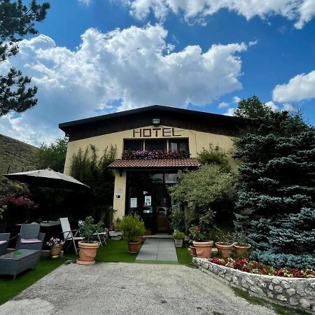 La Panoramica 89 Hotel Pescasseroli Buitenkant foto